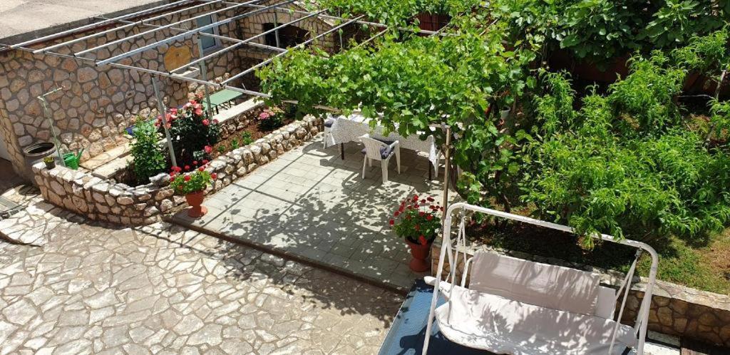 Apartments Roses Dobrinj Extérieur photo